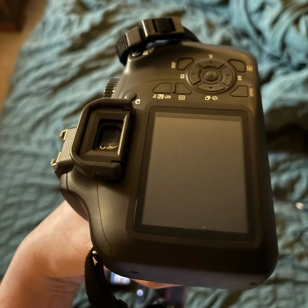 Canon 4000D EOS Used - Like New - Excellent Condition